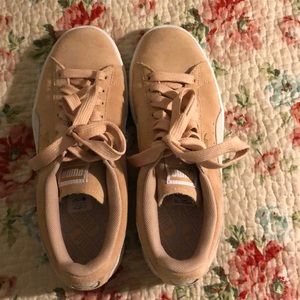 Puma sneakers